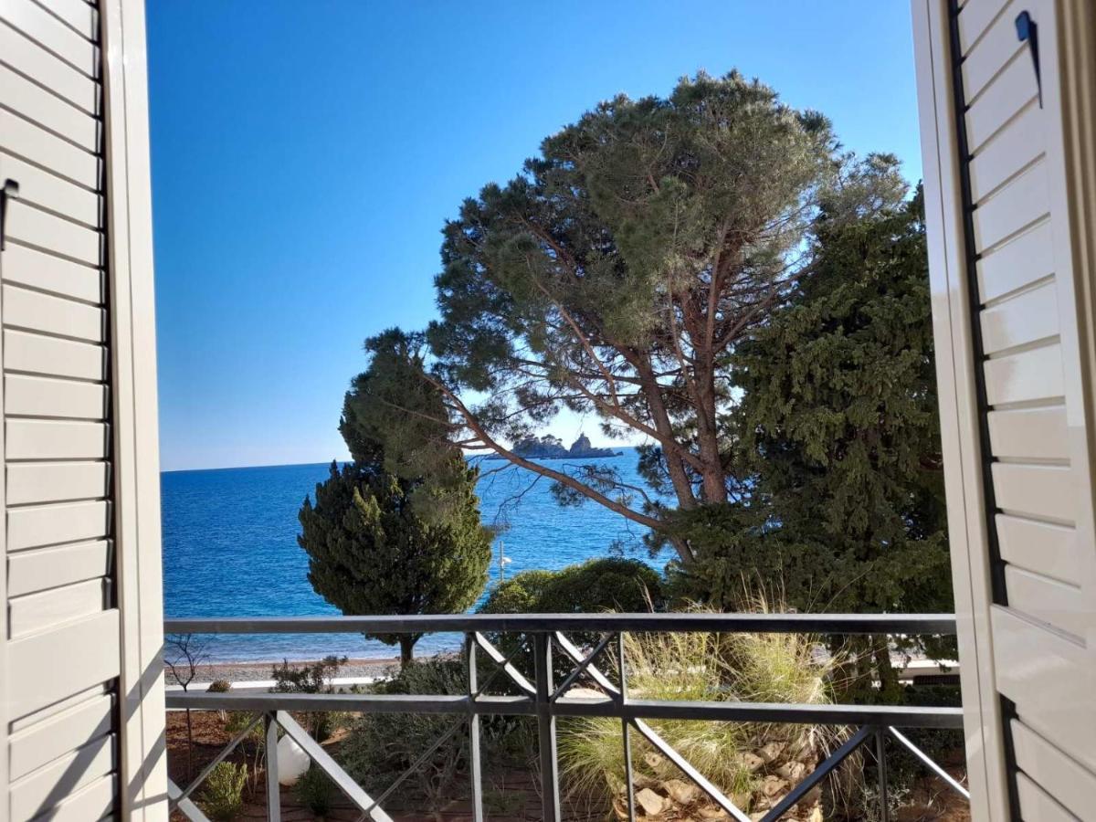 LuxBeachFront Petrovac Extérieur photo