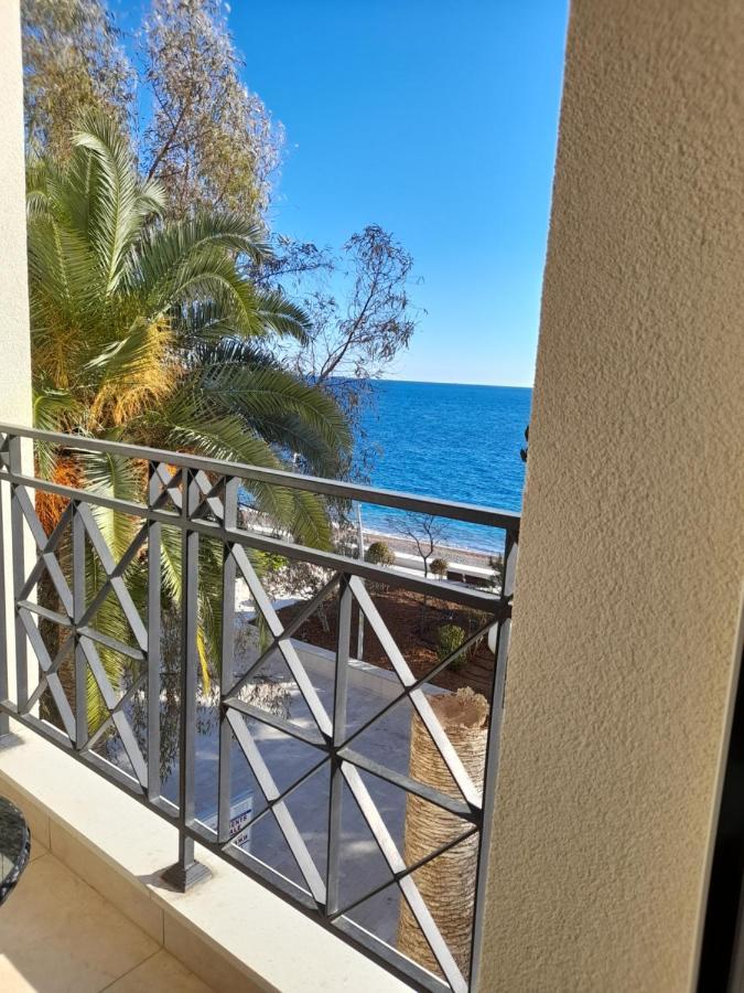 LuxBeachFront Petrovac Extérieur photo