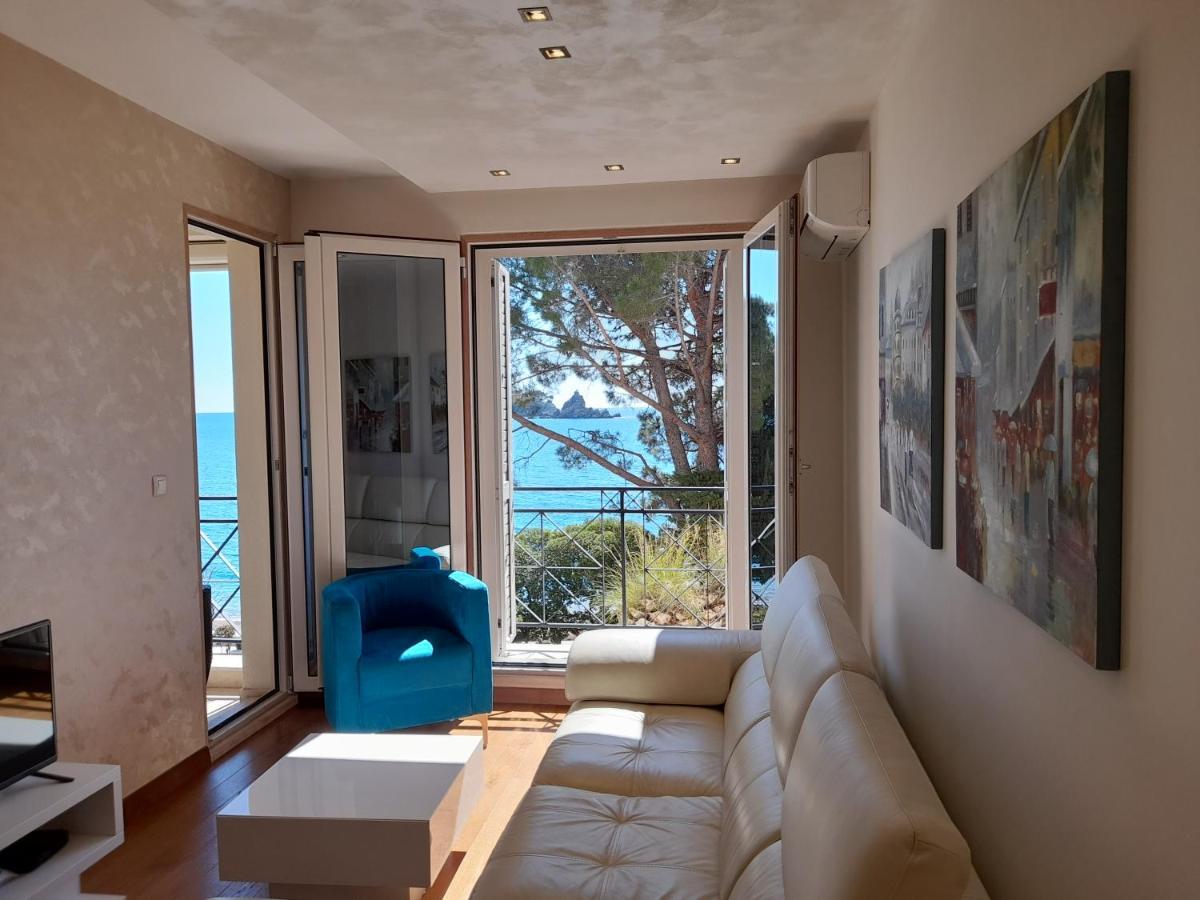 LuxBeachFront Petrovac Extérieur photo