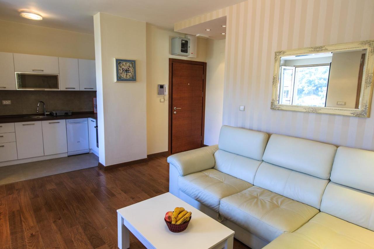 LuxBeachFront Petrovac Extérieur photo