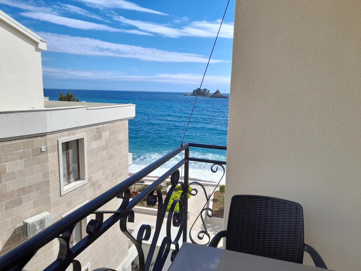 LuxBeachFront Petrovac Extérieur photo