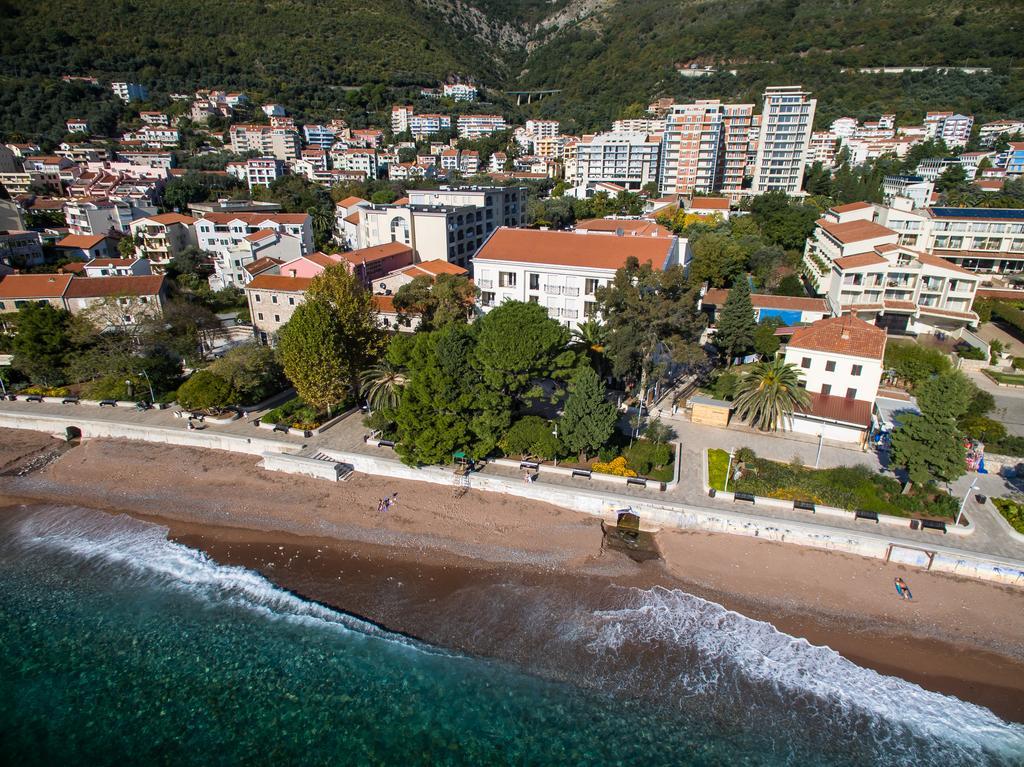 LuxBeachFront Petrovac Extérieur photo