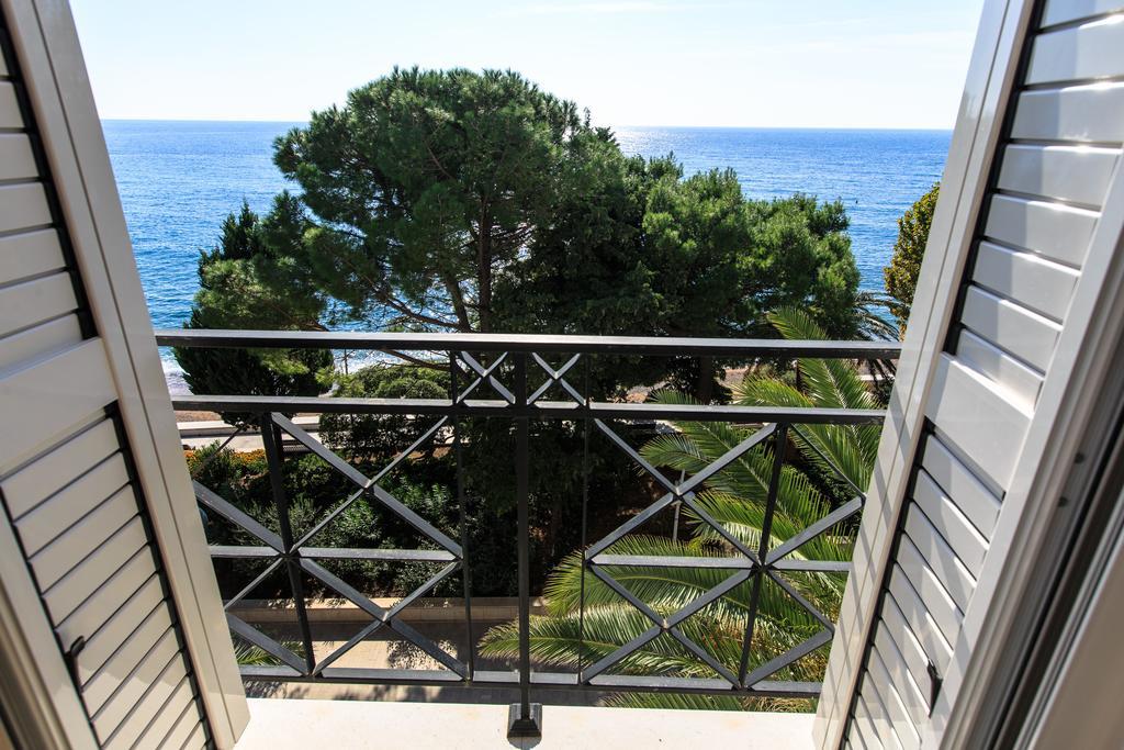 LuxBeachFront Petrovac Extérieur photo